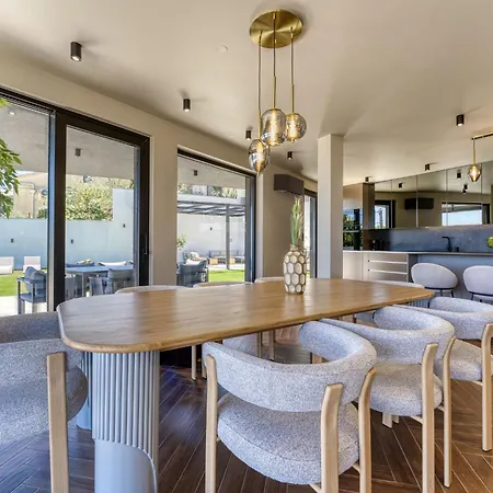 Black Imperium By Interhome