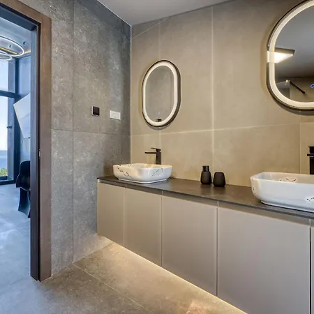Villa Black Imperium By Interhome *