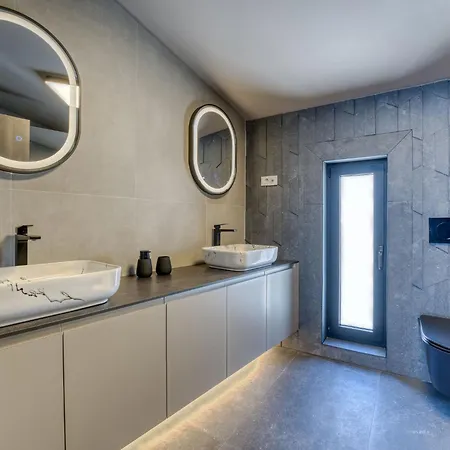 Black Imperium By Interhome Villa