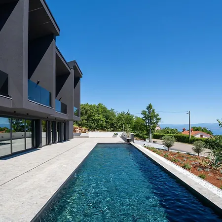 Black Imperium By Interhome